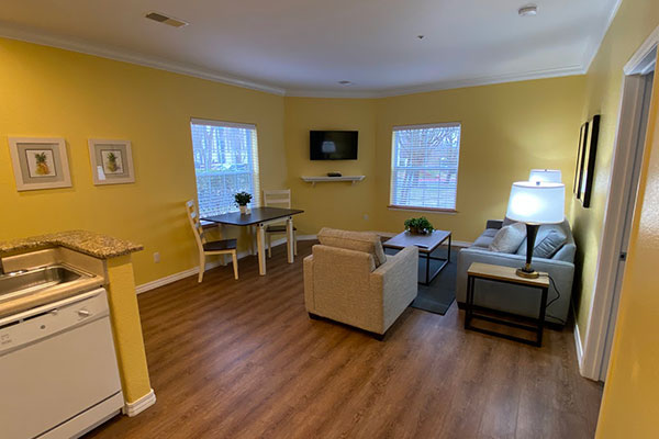 First floor renovated room in Palace View