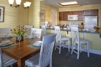 09hilton-head-island-bluewater-resort-6400-building-2-bedroom_dining-room-and-kitchen-zoomed-in