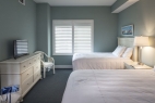 12hilton-head-island-bluewater-resort-6400-building-2-bedroom-2nd-bedroom-side-view