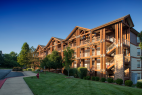 branson-palace-view-exterior-building-angle