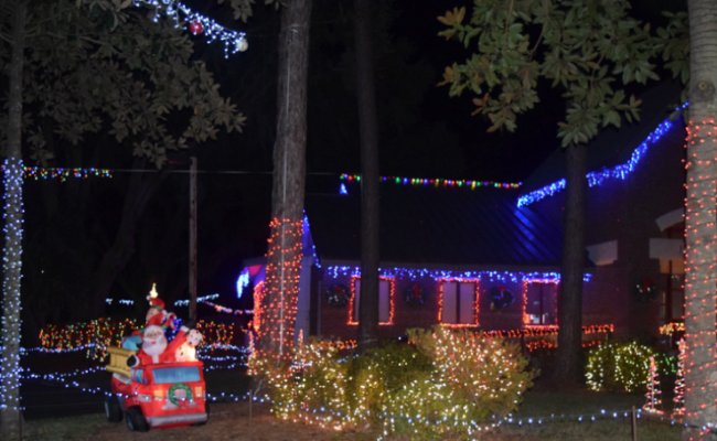 Why Do We Put Up Lights at Christmas? Why Do We Put Up Lights at Christmas?